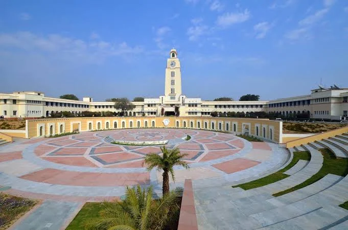 Top Engineering College Campus in India